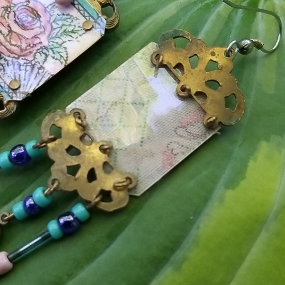 Flowery festival earrings! 🌸🏵🌺🌼 - Picture 4 of 5